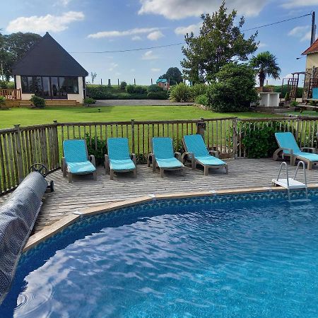 La Gasteboisiere With Swimming Pool And Games Room Le Mesnil-Adelee Bagian luar foto