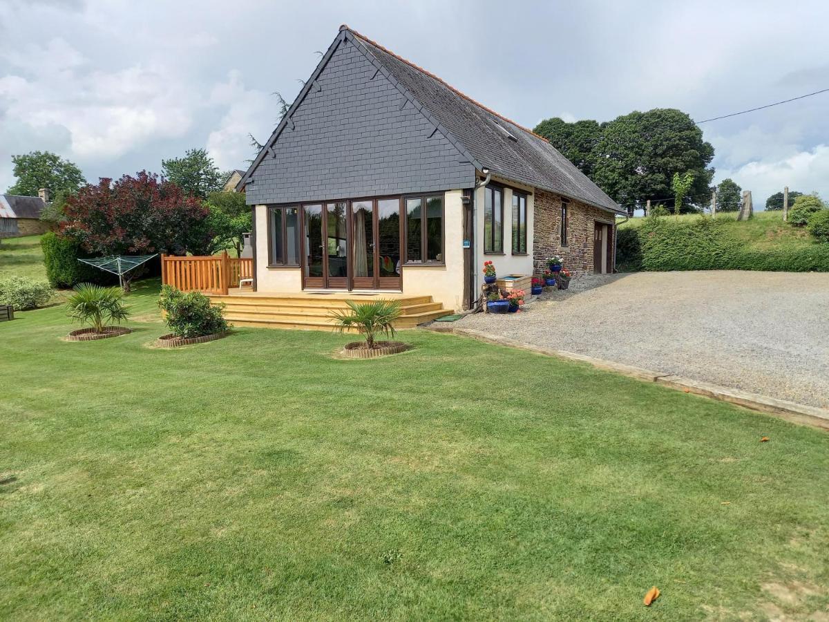 La Gasteboisiere With Swimming Pool And Games Room Le Mesnil-Adelee Bagian luar foto