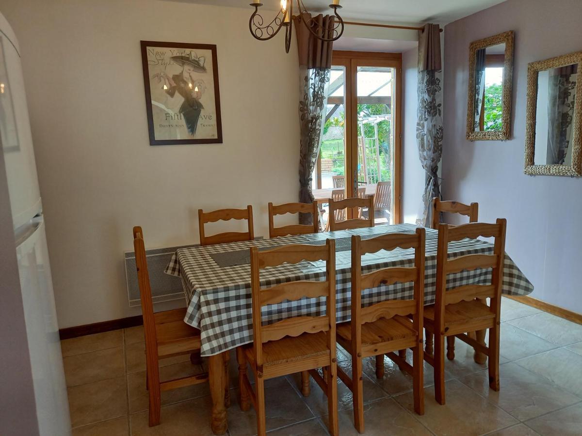 La Gasteboisiere With Swimming Pool And Games Room Le Mesnil-Adelee Bagian luar foto