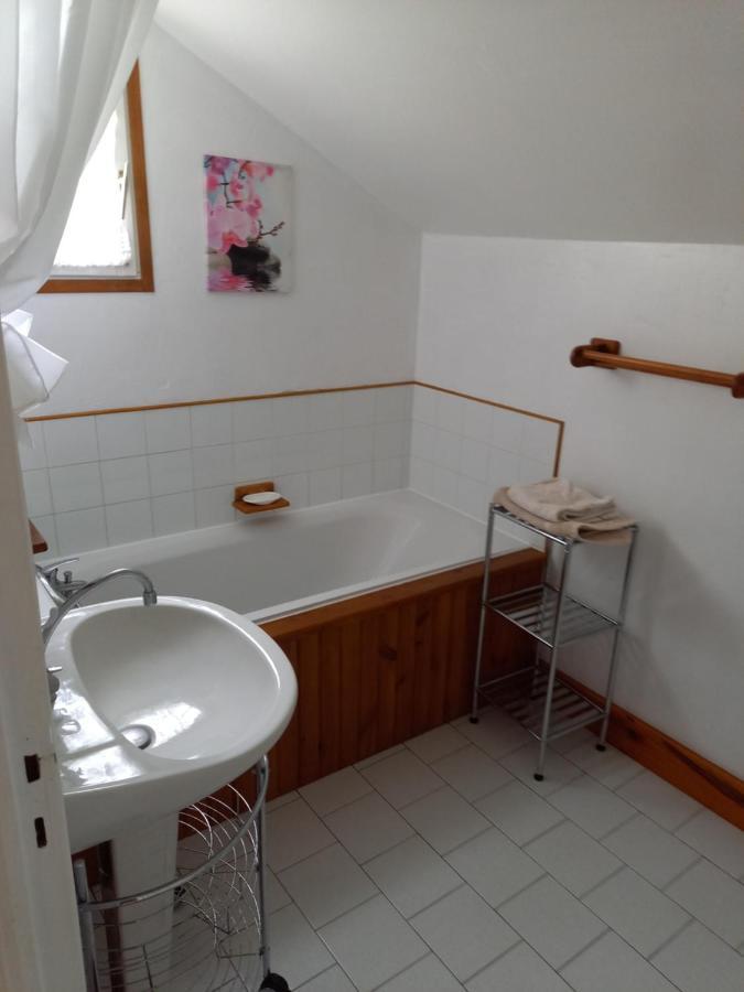 La Gasteboisiere With Swimming Pool And Games Room Le Mesnil-Adelee Bagian luar foto