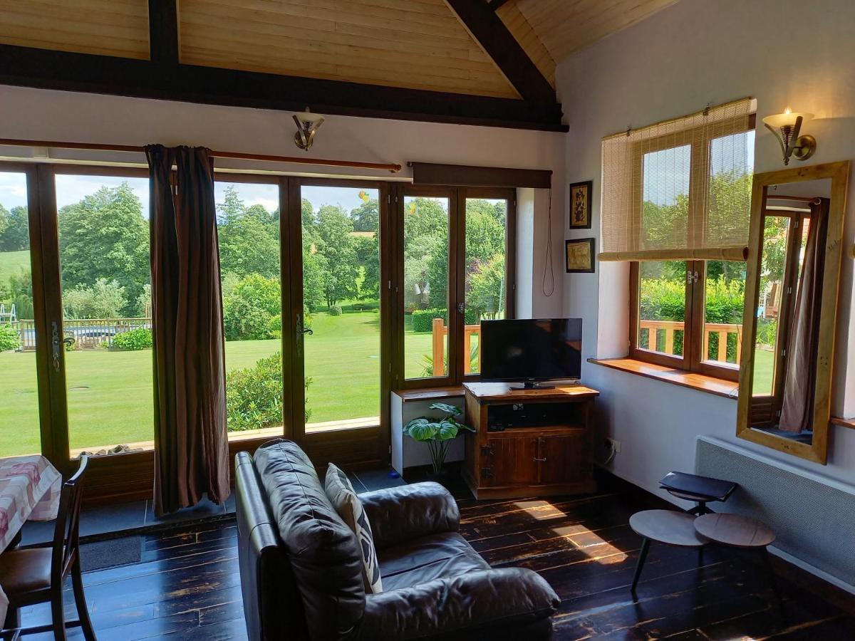 La Gasteboisiere With Swimming Pool And Games Room Le Mesnil-Adelee Bagian luar foto