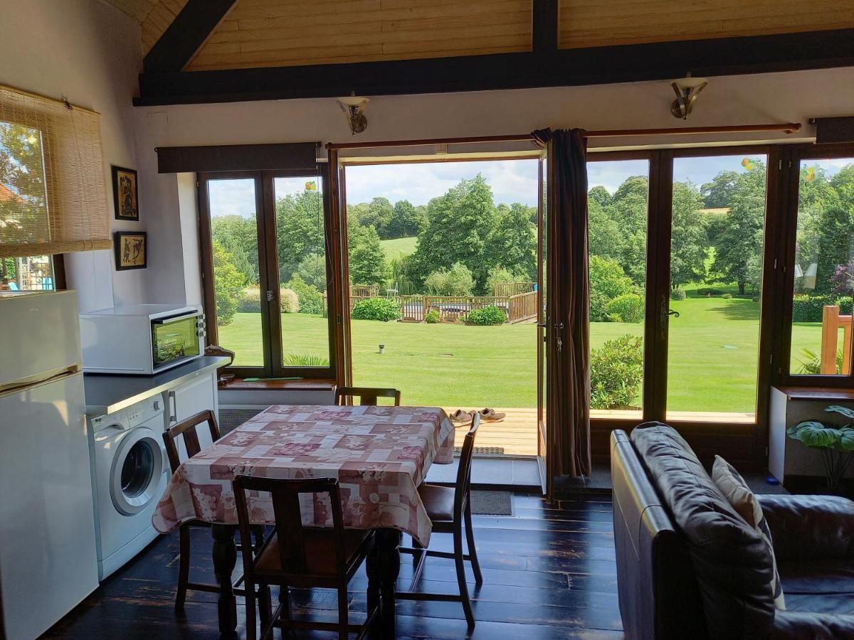 La Gasteboisiere With Swimming Pool And Games Room Le Mesnil-Adelee Bagian luar foto