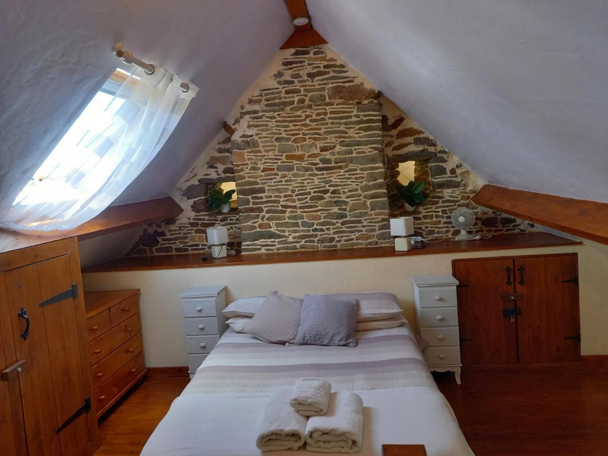 La Gasteboisiere With Swimming Pool And Games Room Le Mesnil-Adelee Bagian luar foto