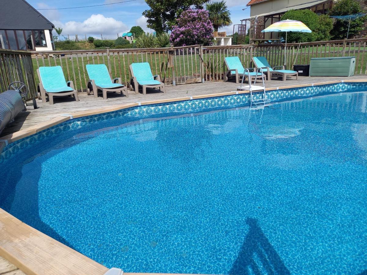 La Gasteboisiere With Swimming Pool And Games Room Le Mesnil-Adelee Bagian luar foto