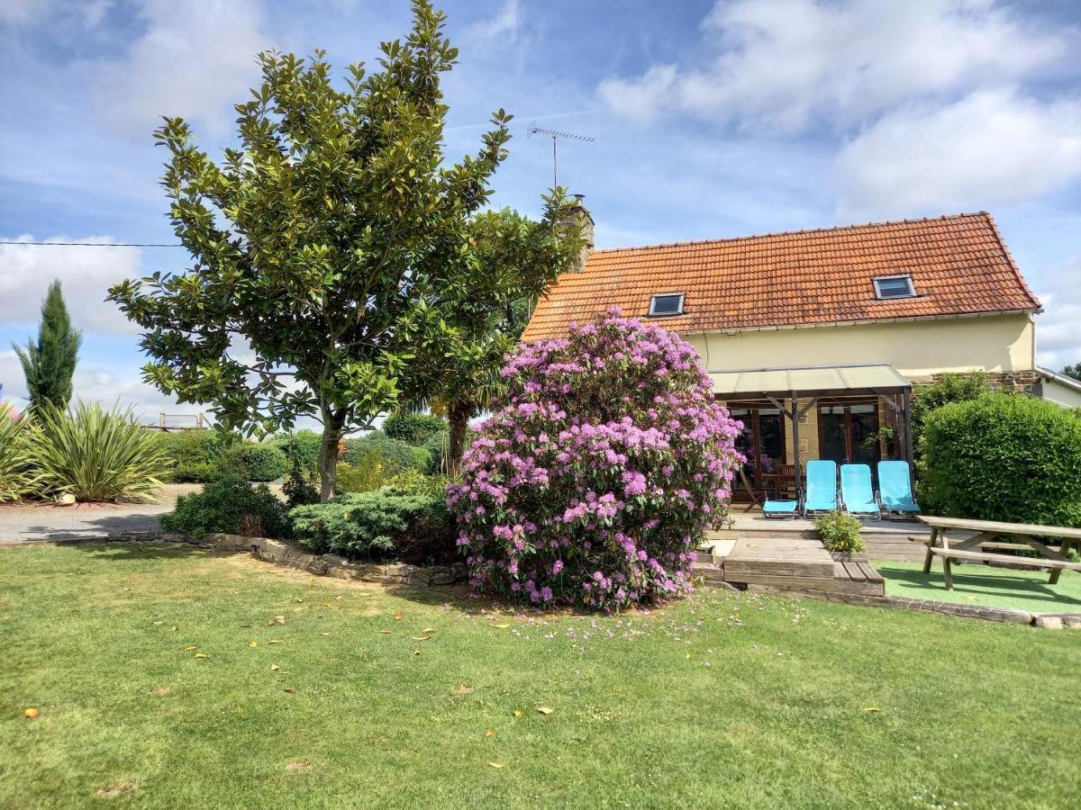 La Gasteboisiere With Swimming Pool And Games Room Le Mesnil-Adelee Bagian luar foto