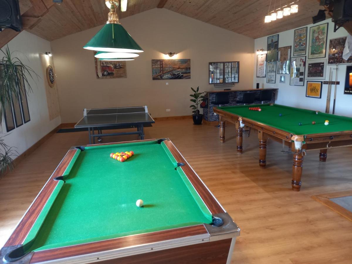 La Gasteboisiere With Swimming Pool And Games Room Le Mesnil-Adelee Bagian luar foto