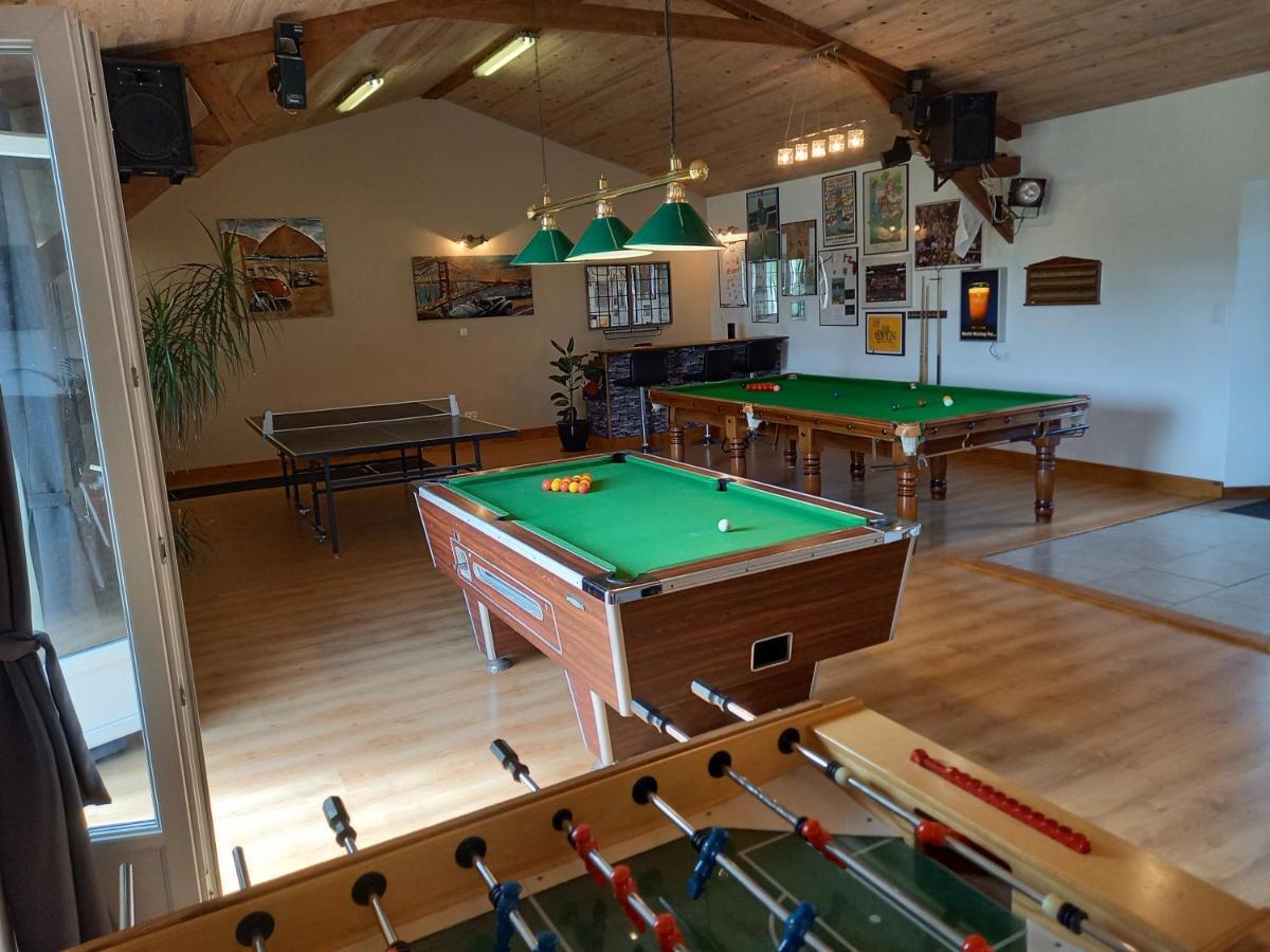 La Gasteboisiere With Swimming Pool And Games Room Le Mesnil-Adelee Bagian luar foto